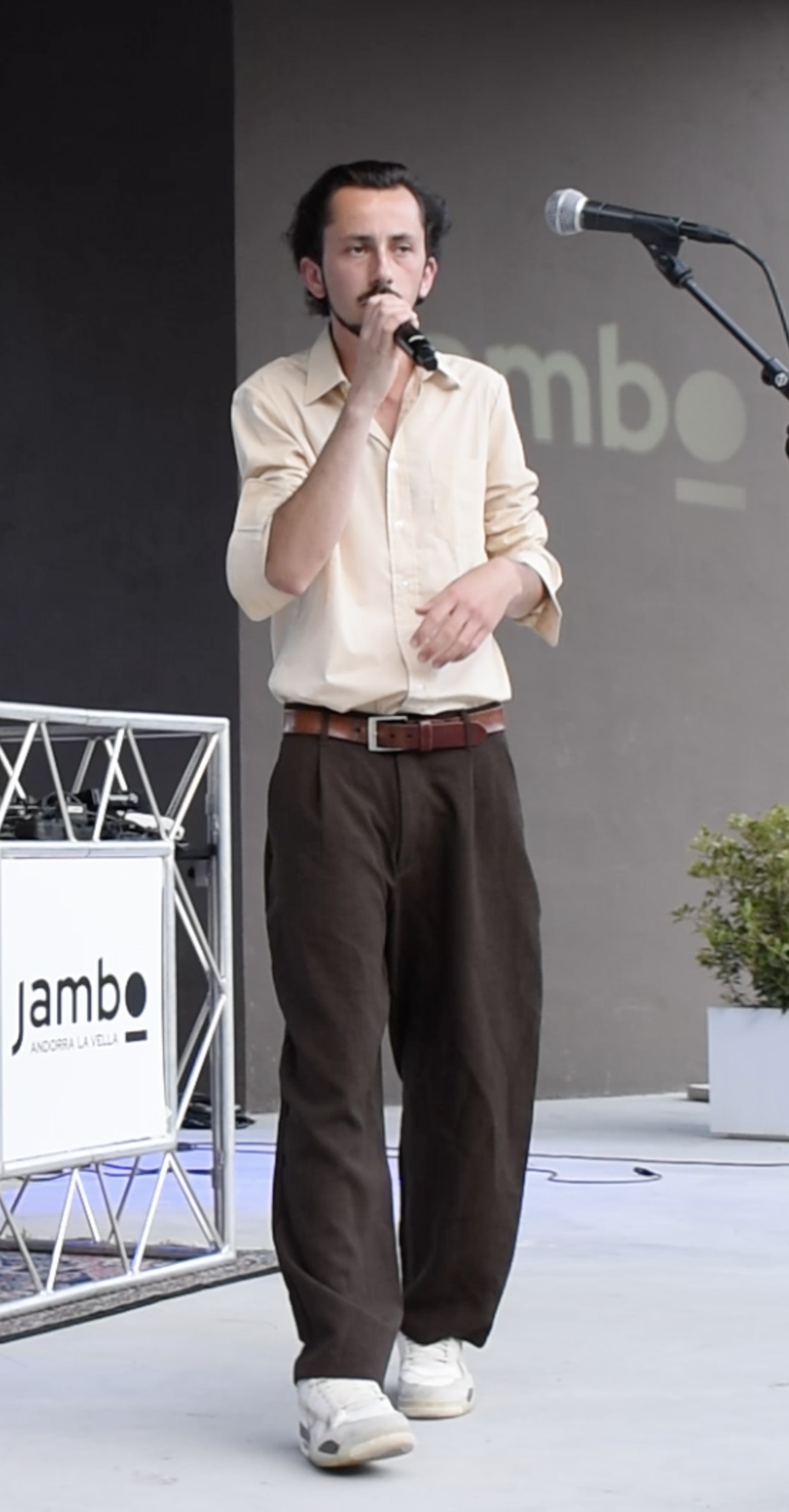 Photo de MANSIRE: auteur compositeur interprète à Caen 